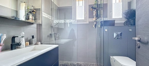 2 chambres Appartement à Marseille, France No. 339820 7