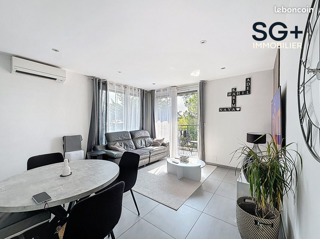 2 chambres Appartement à Marseille, France No. 339820