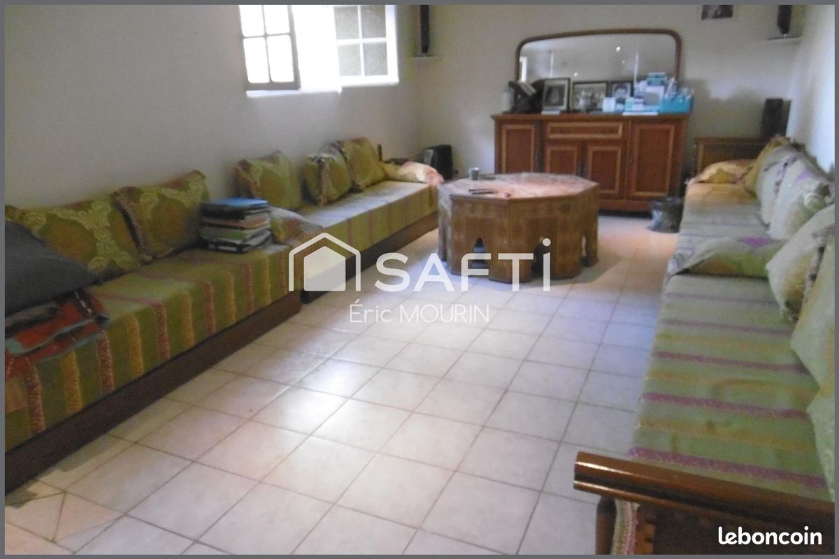 4 Schlafzimmer Haus in Le Lion-d'Angers, France, Nr. 103163