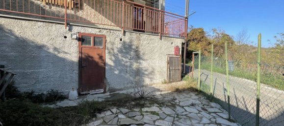 2 Schlafzimmer Villa in Ovada, Italy, Nr. 1759 24