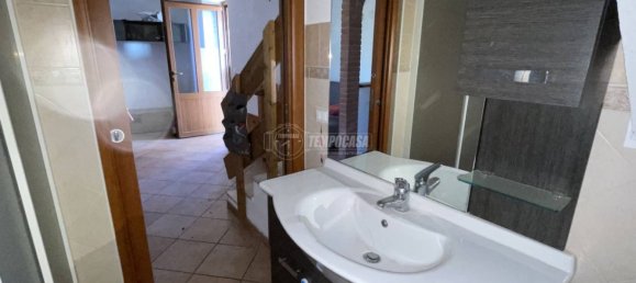 2 Schlafzimmer Villa in Ovada, Italy, Nr. 1759 11