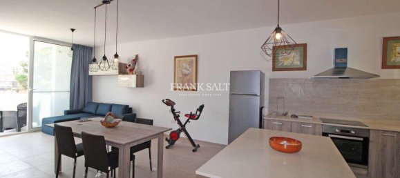 Apartamento de 3 dormitorios en Pembroke, Malta No. 8082 3