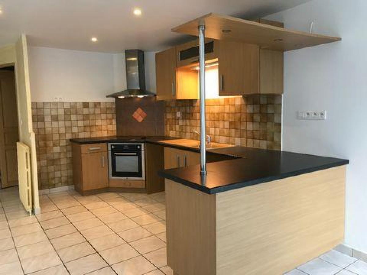 2 bedrooms House in Pouzauges, France No. 23003