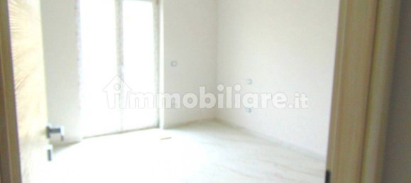 Apartamento de 3 dormitorios en Montesarchio, Italy No. 157307 16