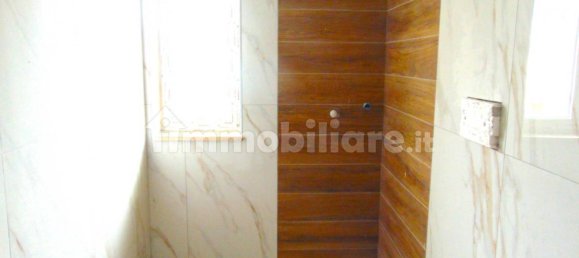 Apartamento de 3 dormitorios en Montesarchio, Italy No. 157307 24