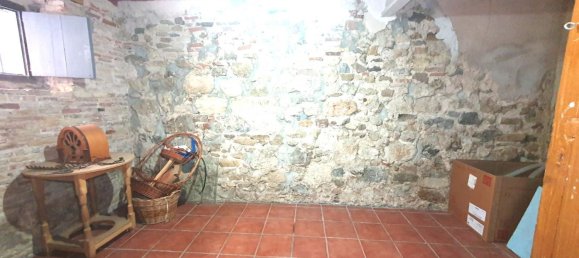 483m² Commercial property in Chartered Community of Navarre, Spain No. 83572 24