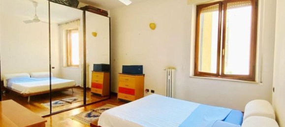 4-Zimmer Wohnung in La Spezia, Italy, Nr. 36395 3