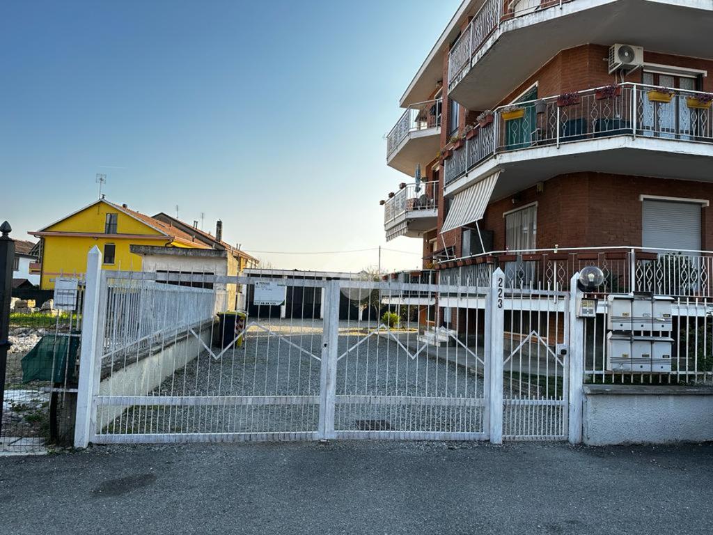 1 bedroom Garage in Turin, Italy No. 299971