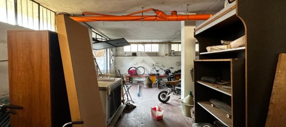 1 bedroom Garage in Turin, Italy No. 299971 5