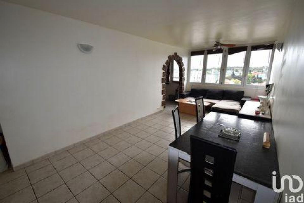 Кондоминиум  с 2 спальнями в Орли, Франция № 32804