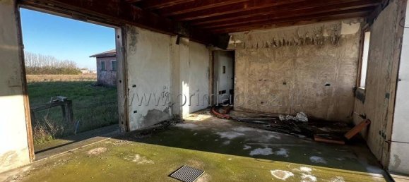 5 rooms Building in Chioggia, Italy No. 109571 23