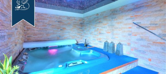 3 Schlafzimmer Penthouse in Bergamo, Italy, Nr. 370927 9