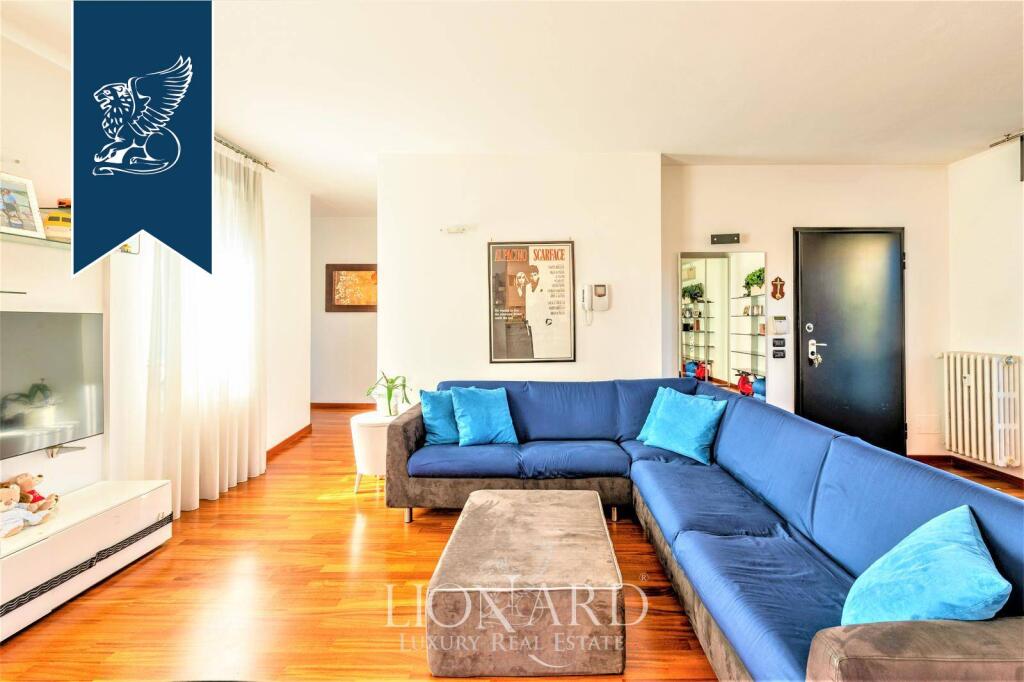 3 Schlafzimmer Penthouse in Bergamo, Italy, Nr. 370927