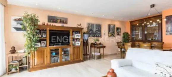 Dúplex de 4 dormitorios en Castelldefels, Spain No. 179134 4