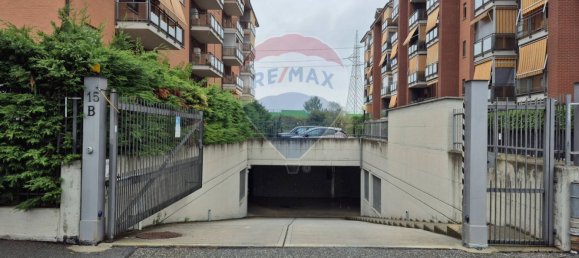 Гараж с 1 комнатой в Венария Реале, Италия № 311673 9