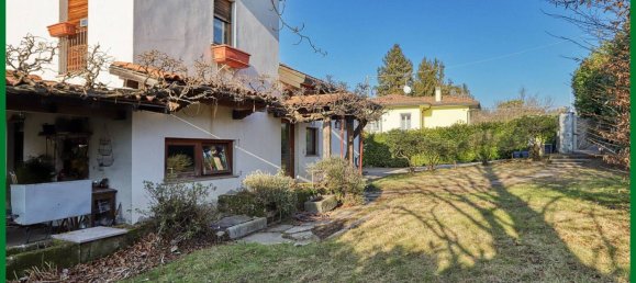 3 bedrooms Villa in Varese, Italy No. 82142 2