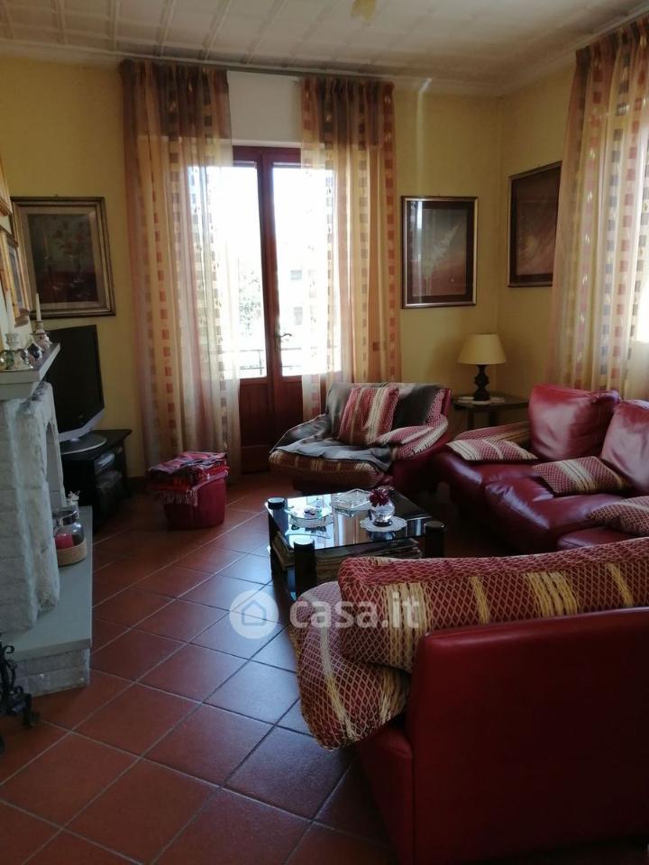 Пентхаус с 8 комнатами в Пистоя, Италия № 224599