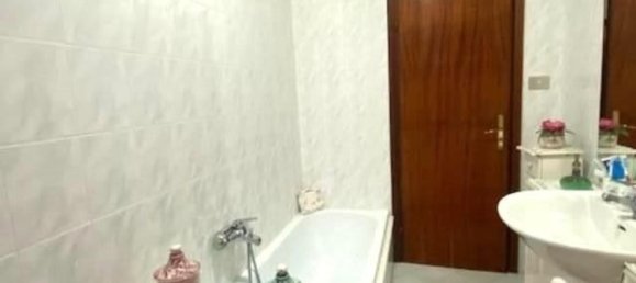 4 bedrooms Apartment in Cascina, Italy No. 380641 11