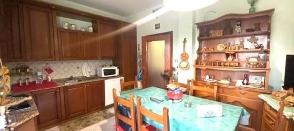 4 bedrooms Apartment in Cascina, Italy No. 380641 4