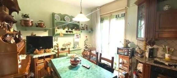 4 bedrooms Apartment in Cascina, Italy No. 380641 2