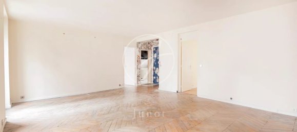 3 bedrooms Apartment in Paris, France No. 137508 7