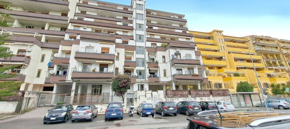 6 rooms Apartment in Salerno, Italy No. 167296 24