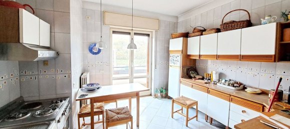 6 rooms Apartment in Salerno, Italy No. 167296 9