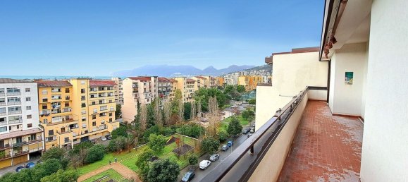 6 rooms Apartment in Salerno, Italy No. 167296 6