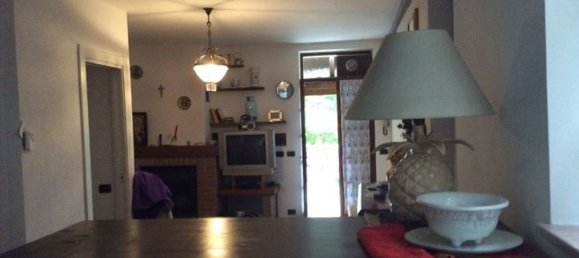 4 rooms House in Bobbio, Italy No. 140658 9