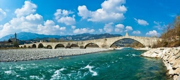 4 rooms House in Bobbio, Italy No. 140658 2