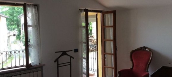 4 rooms House in Bobbio, Italy No. 140658 10