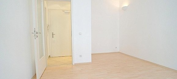 Studio in Dresden, Germany No. 41892 7