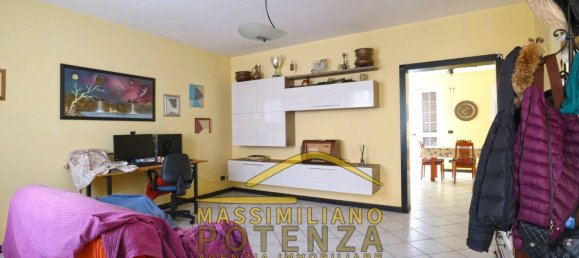 3 bedrooms House in Monsummano Terme, Italy No. 292090 2