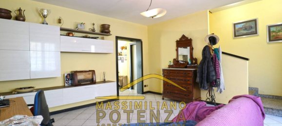 3 bedrooms House in Monsummano Terme, Italy No. 292090 3