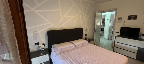 5 bedrooms Apartment in Massa, Italy No. 364667 12