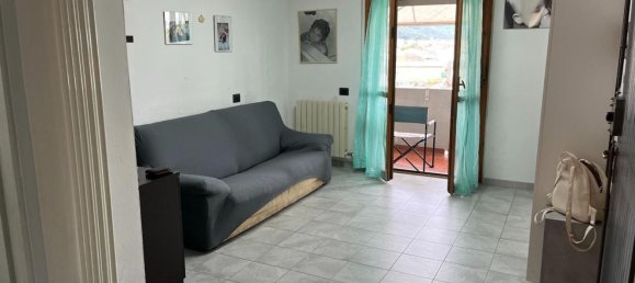 5 bedrooms Apartment in Massa, Italy No. 364667 7