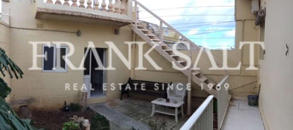 2 bedrooms Maisonette in Victoria, Malta No. 5613 2