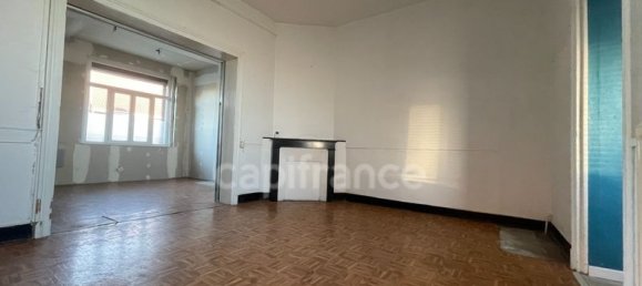 4 bedrooms House in Tergnier, France No. 160313 2