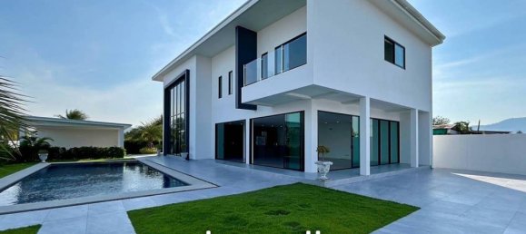 4 bedrooms Villa in Cha-am, Thailand No. 13901 8