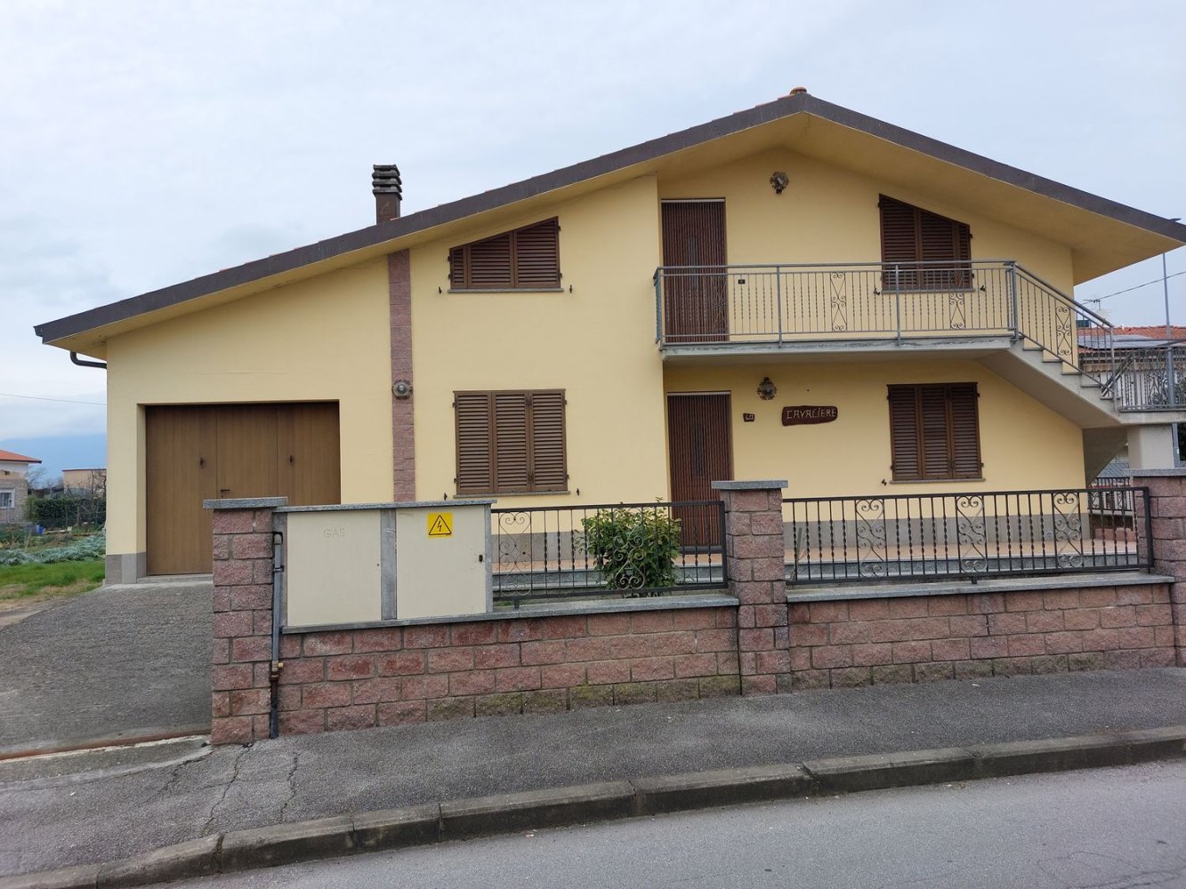 4-Zimmer Doppelhaus in Ponte Buggianese, Italy, Nr. 289361