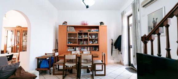 Dúplex de 3 habitaciónes en Lissone, Italy No. 220871 3