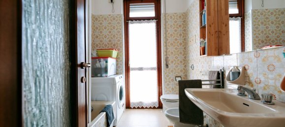 Dúplex de 3 habitaciónes en Lissone, Italy No. 220871 14