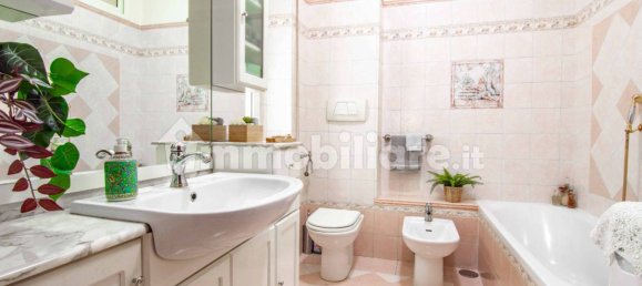 3 bedrooms Apartment in Rome, Italy No. 307682 23