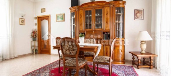 3 bedrooms Apartment in Rome, Italy No. 307682 4