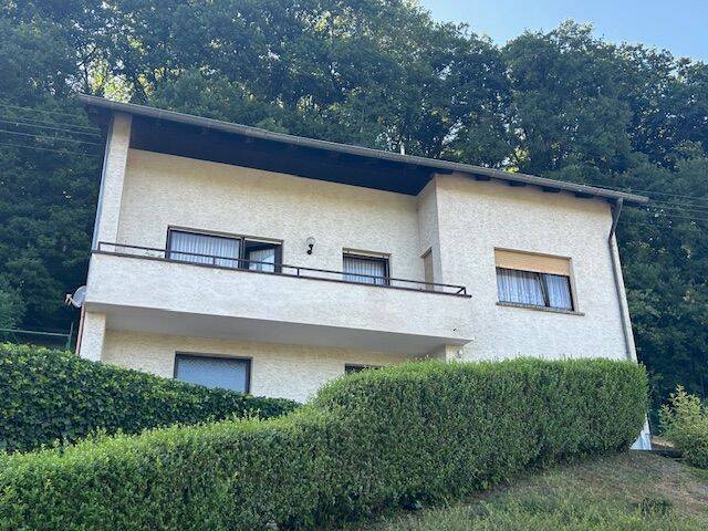 Moradia em banda de 8 divisões em Neunkirchen, Germany N.º 274519