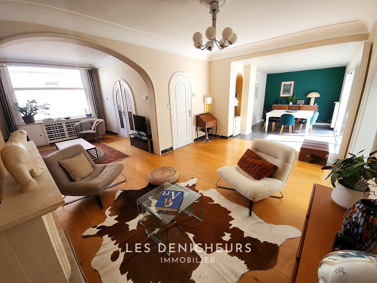 5 bedrooms House in Halluin, France No. 321223