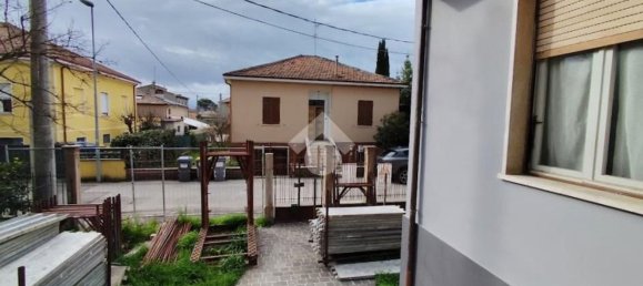 Вилла с 6 комнатами в Фолиньо, Италия № 156884 22