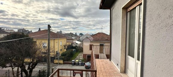 Вилла с 6 комнатами в Фолиньо, Италия № 156884 15