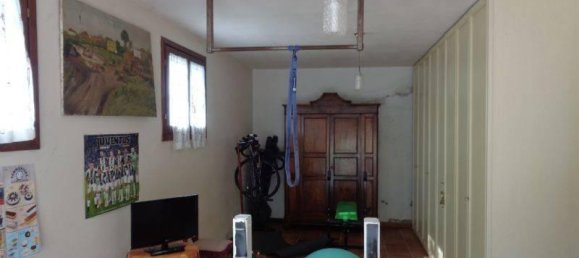 5 rooms House in Maranello, Italy No. 80121 18