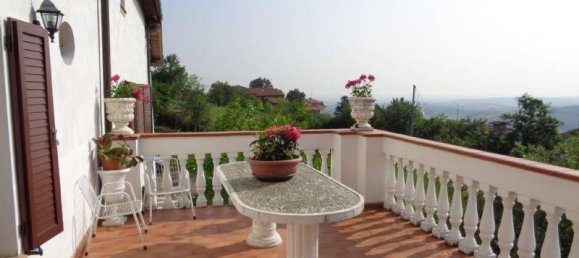 5 rooms House in Maranello, Italy No. 80121 8